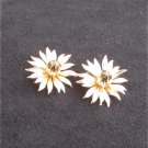 Lisner clip earrings gold tone flowers 1 1/4" diameter vintage jewelry