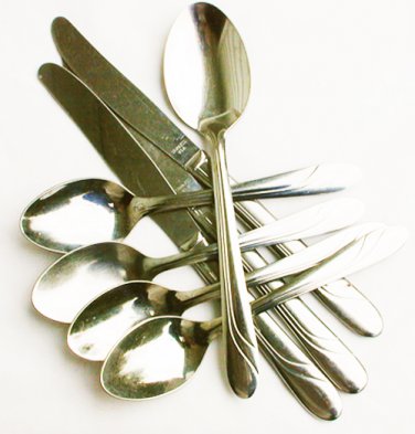 Washington Forge WAF6 stainless flatware 8 pieces double grooved handle