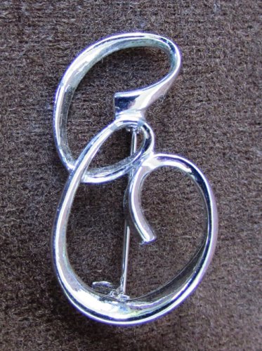 Sarah Coventry initial E pin silver tone brooch