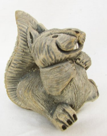 Artesania Rinconada gray squirrel forest animal 1970s figurine wide tail