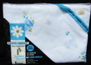 Fitted twin bed sheet Penney Muslin vintage blue flowers on white new in package