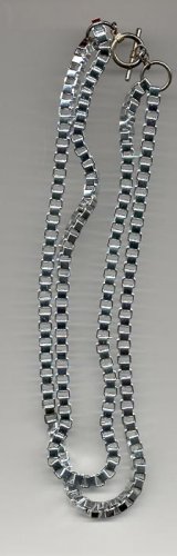Avon   Cubic Link Necklace- silvertone