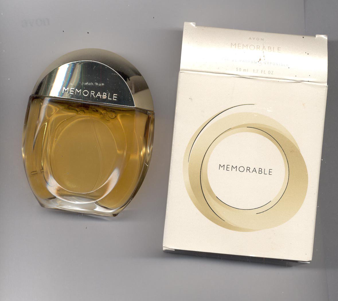 avon-memorable-eau-de-parfum-spray-vintage-c2003