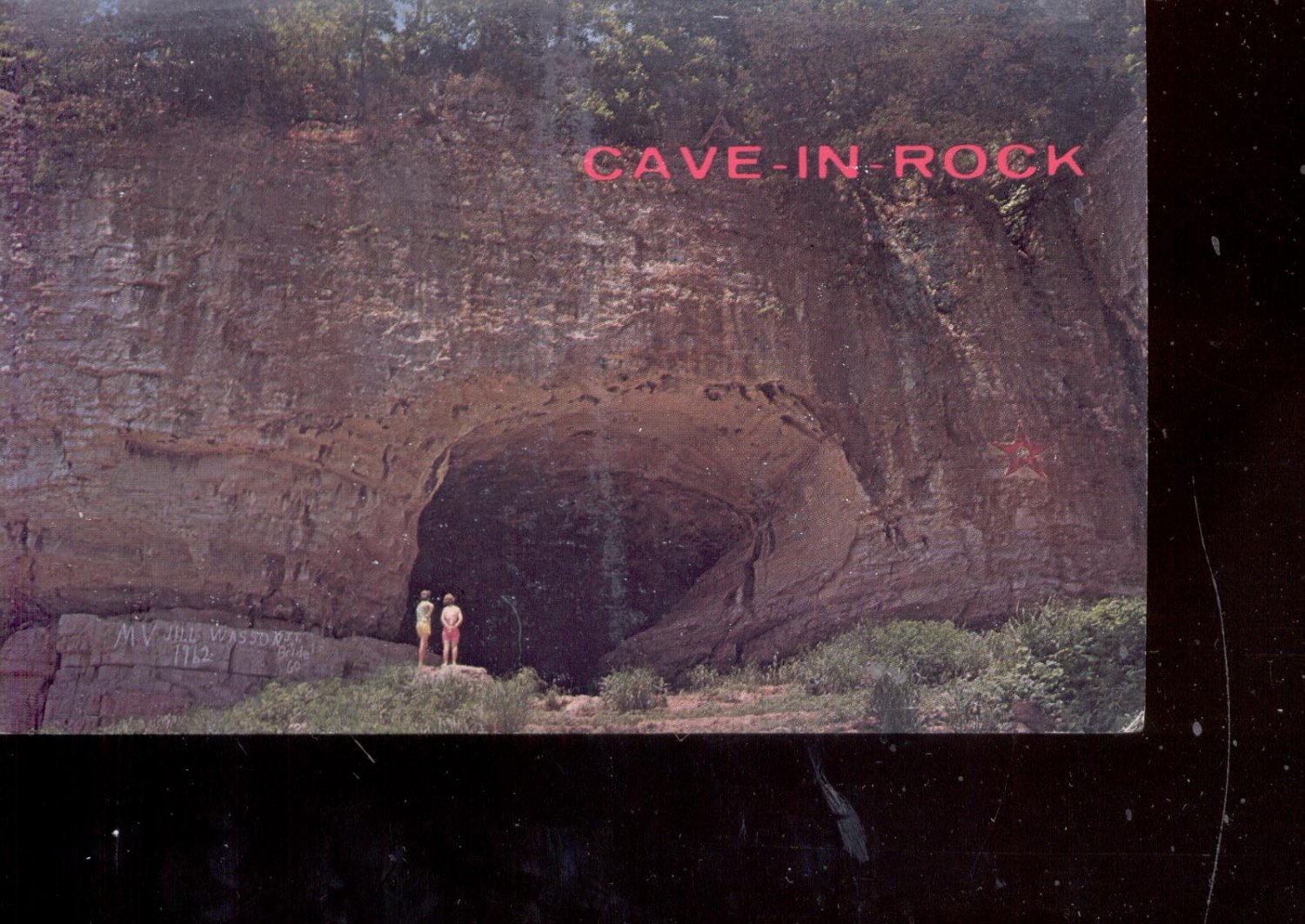 Cave in Rock  in Illinois         Postcard     (# 712)
