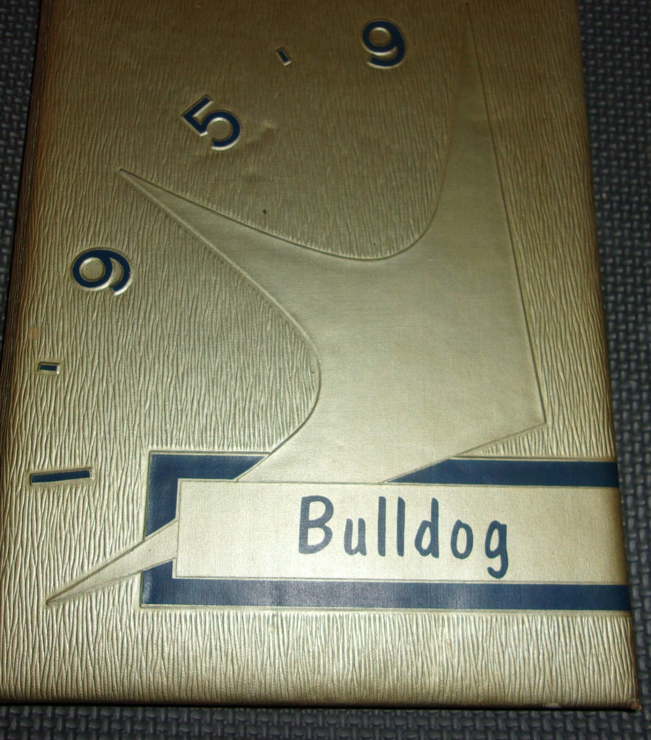 1959 Bulldog Aberdeen High School Aberdeen, Mississippi yearbook