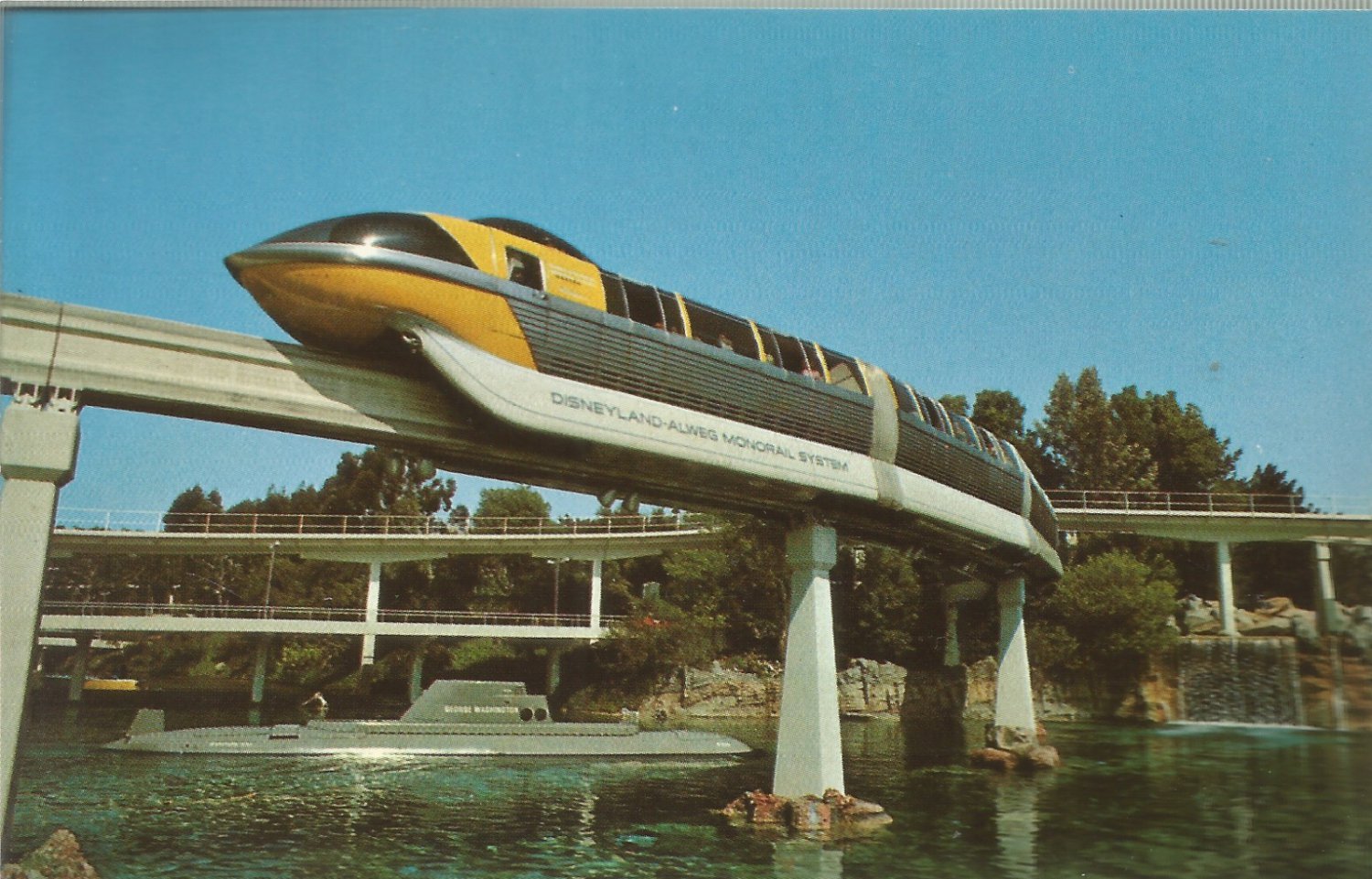 Disneyland- Tomorrowland Postcard (# 1005)