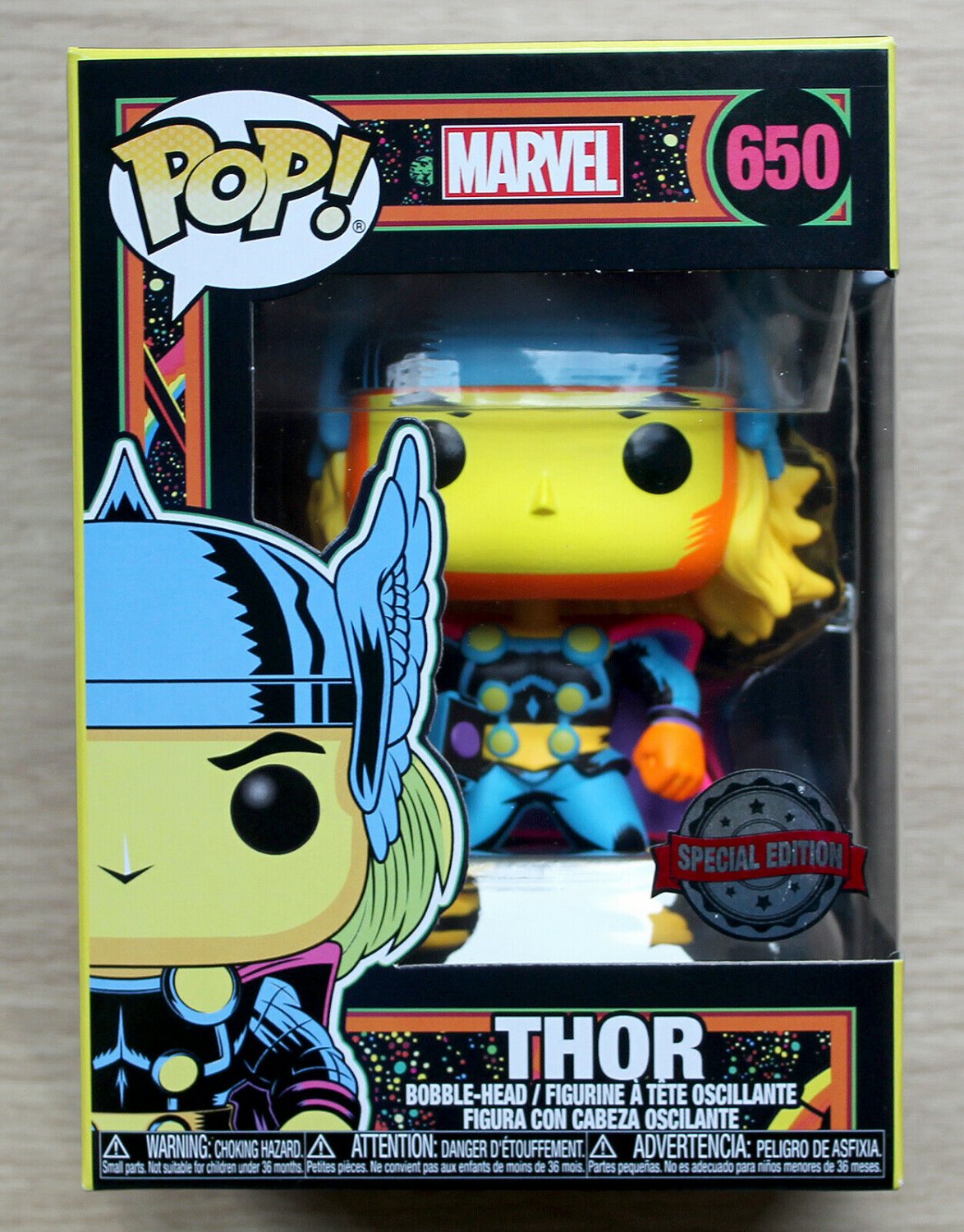 Funko Pop Marvel Thor Black Light + Protector