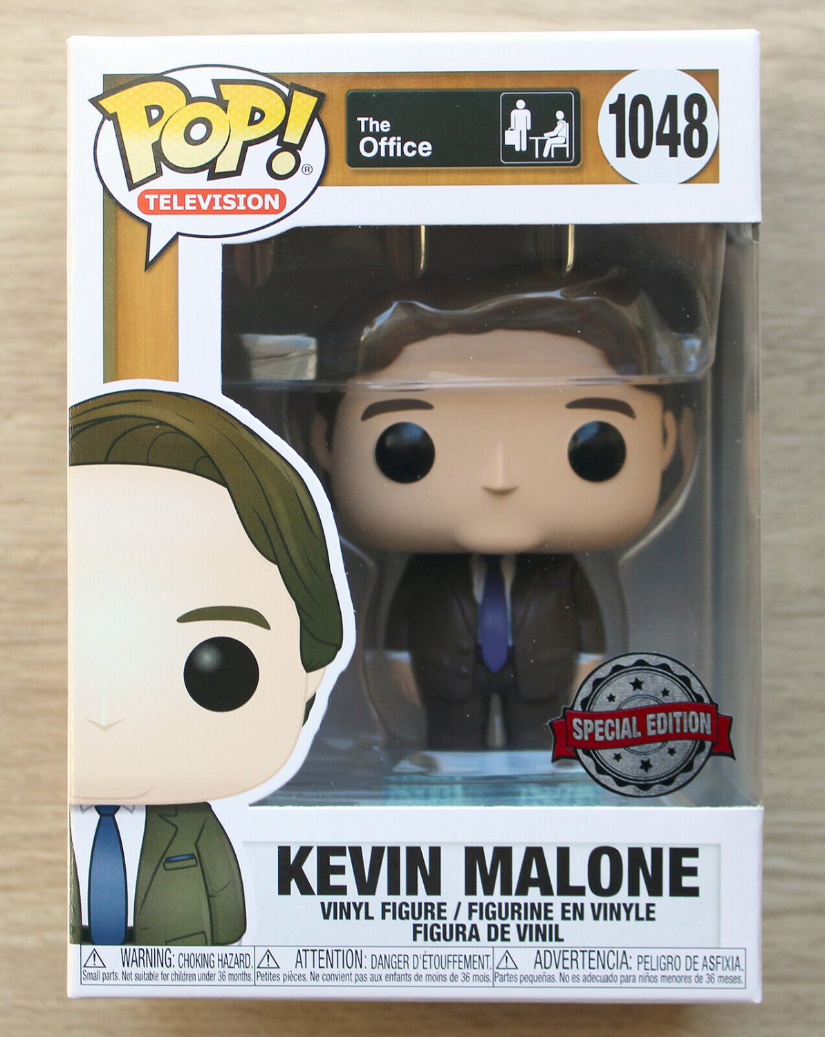 Funko Pop The Office Kevin Malone Tissue Box Shoes + Free Protector