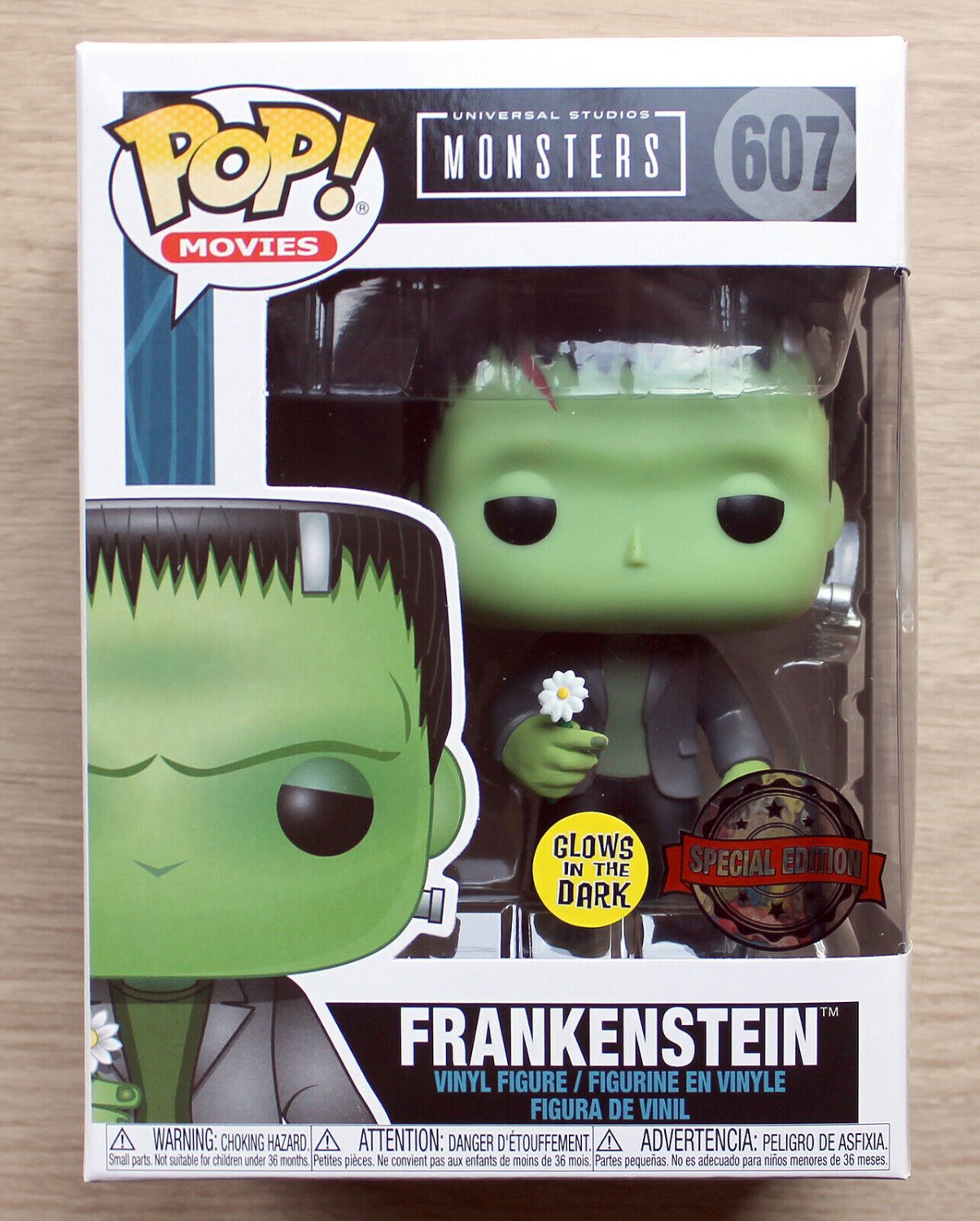 Funko Pop Universal Studios Monsters Frankenstein With Flower GITD + Protector