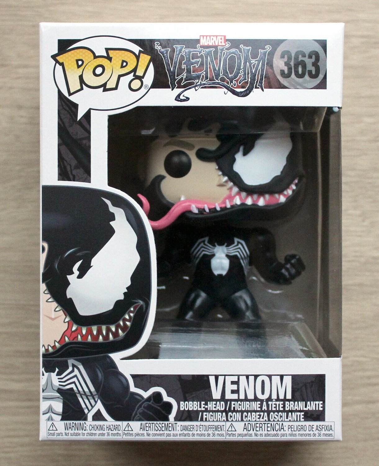 Funko Pop Marvel Venom + Free Protector