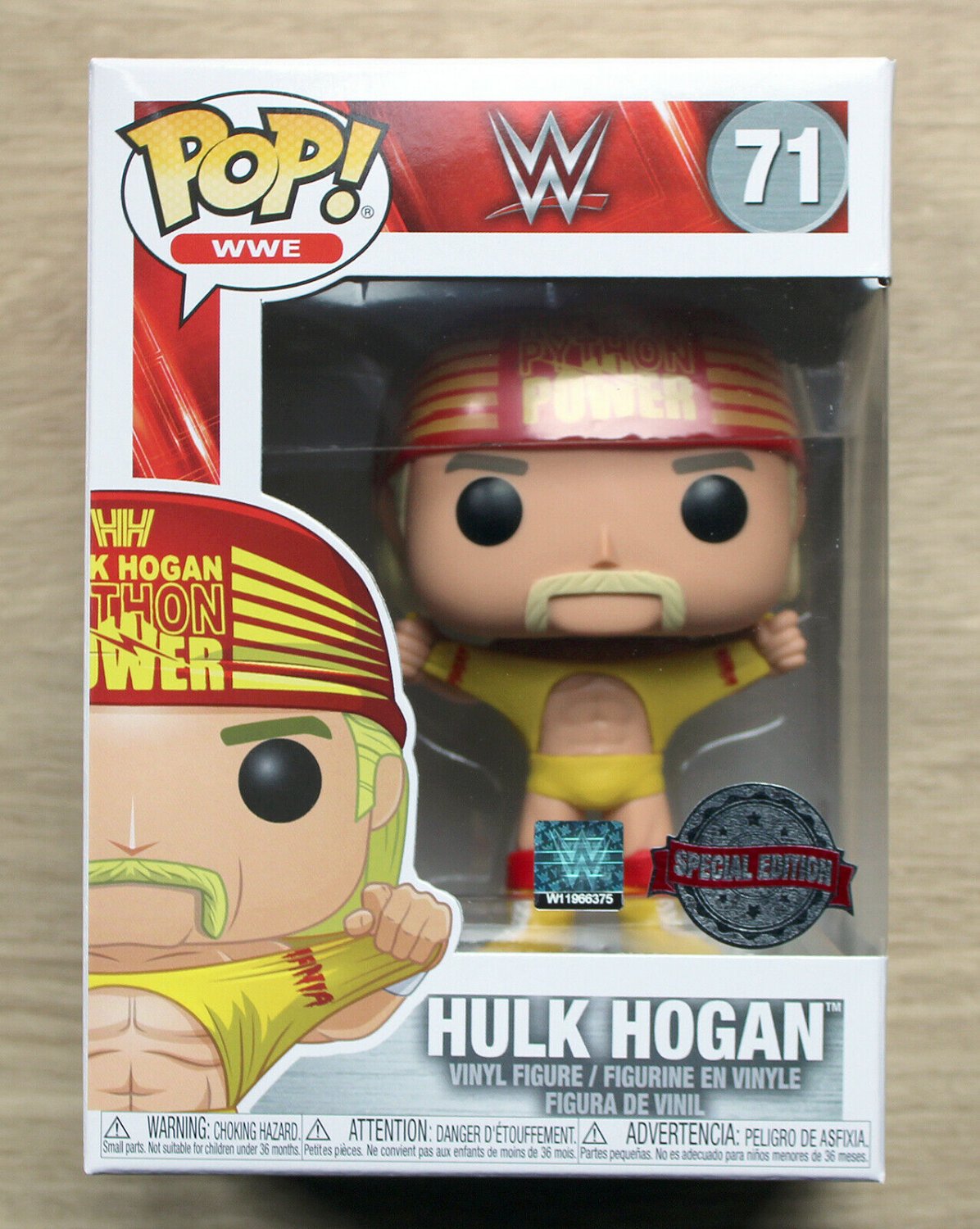 Funko Pop WWE Hulk Hogan Ripped Shirt + Free Protector