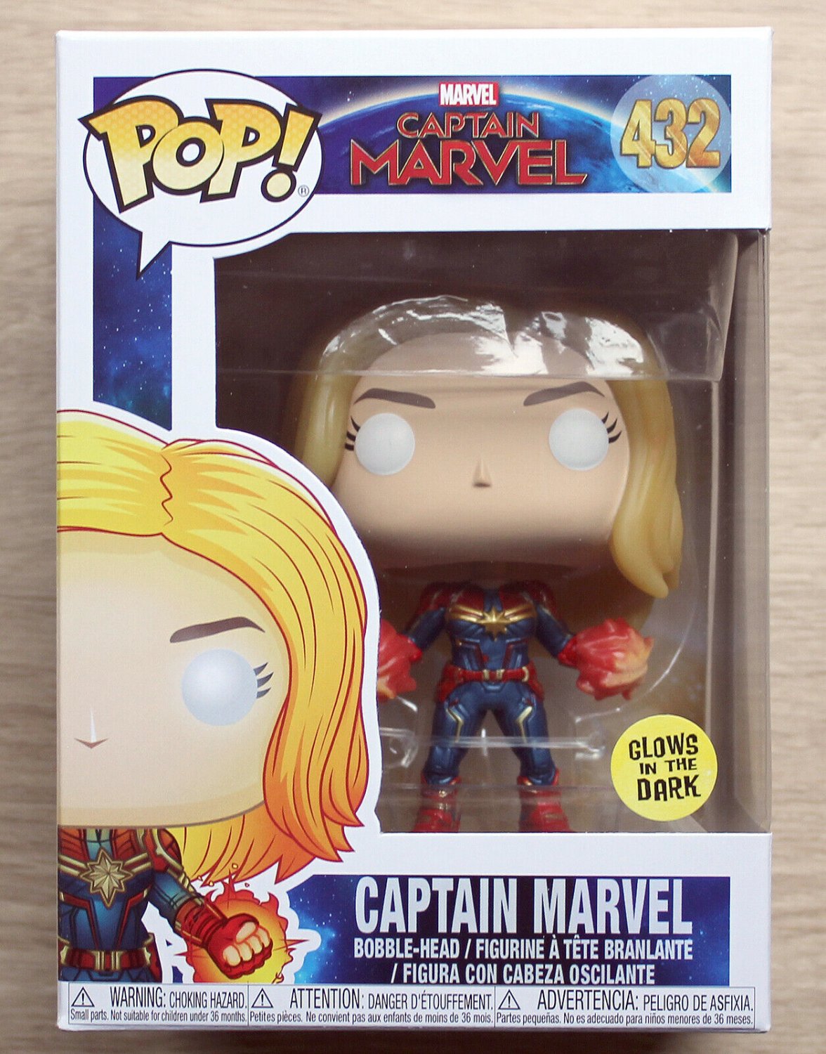Funko Pop Marvel Captain Marvel GITD + Free Protector