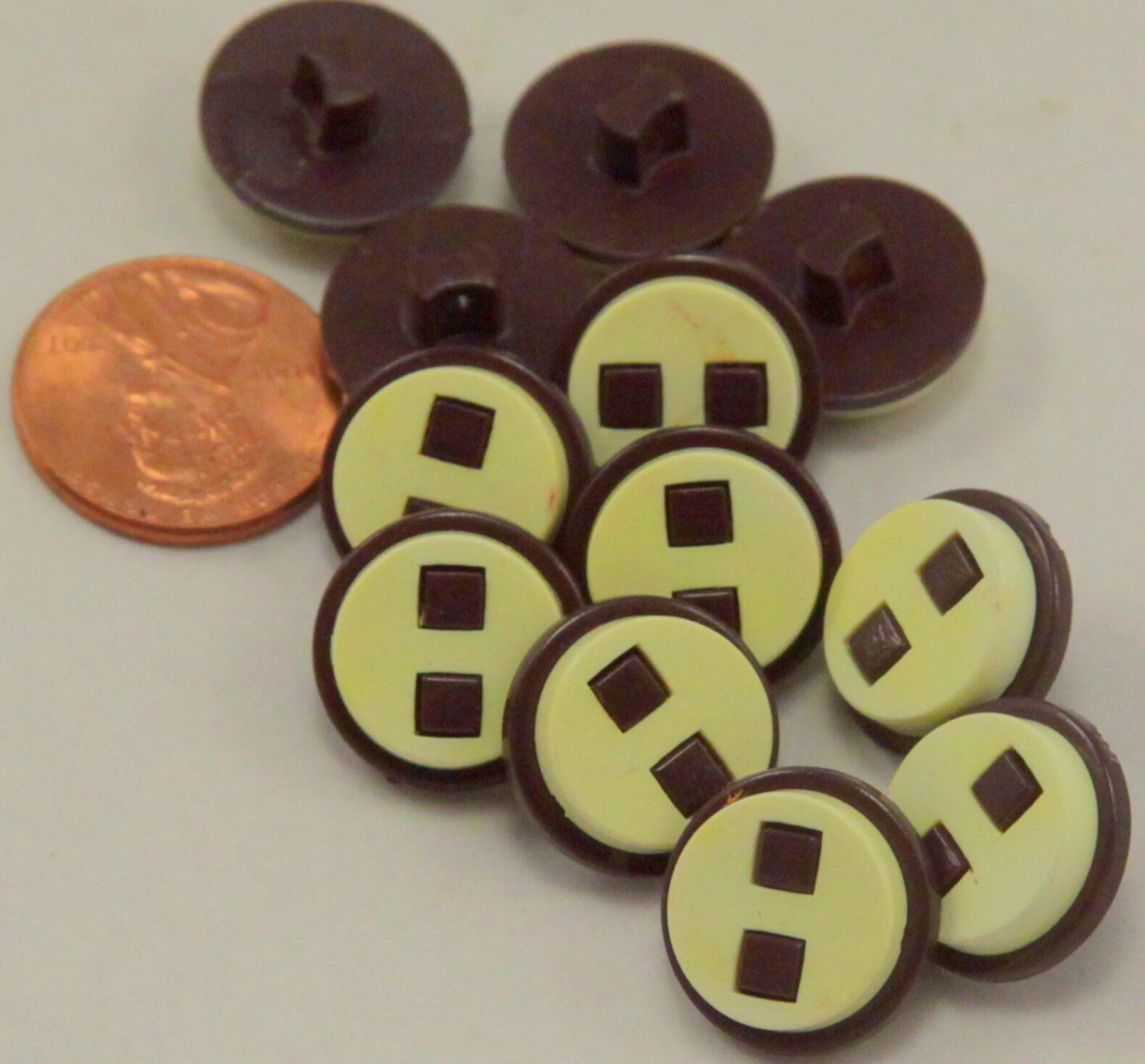12 Thick Cream & Muted Purple Plastic Shank Buttons 5/8" 15.5mm # 7091