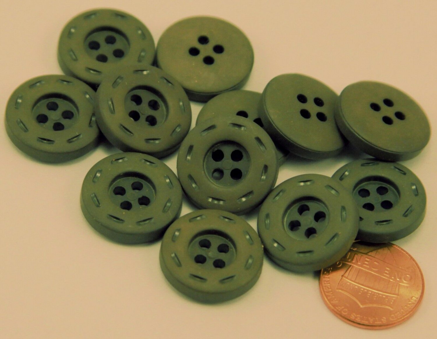 12 Matte Dark Muted Green Plastic Buttons 3/4" 19MM # 6296