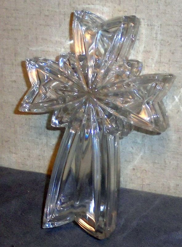 Lead Crystal cross shaped trinket box