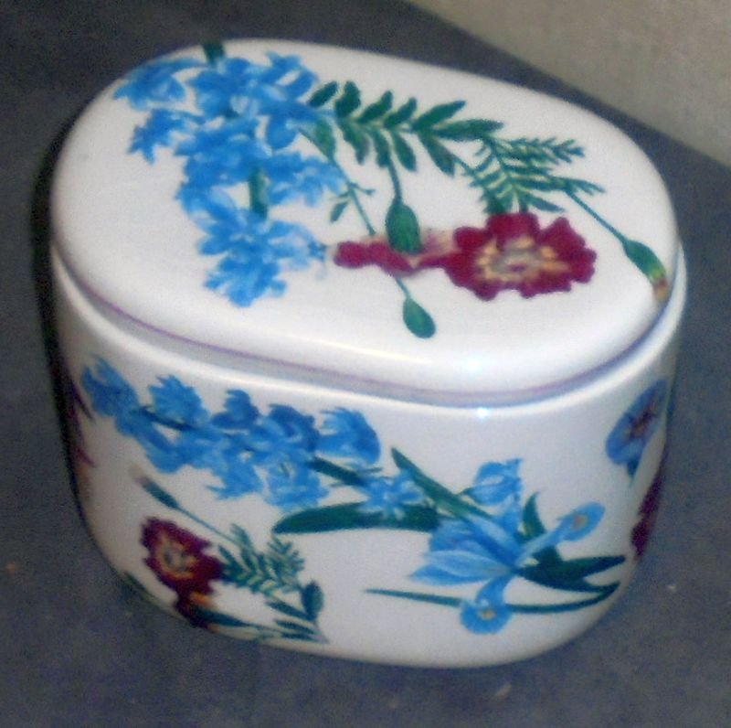 R B Bernarda Floral large trinket box
