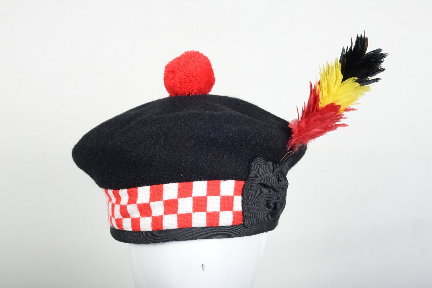 Scottish RED AND White DICED Band Black Wool BALMORAL HAT Military Highlander Kilt Cap Size 60
