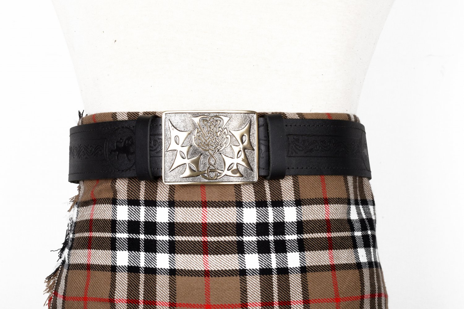 Traditional Scottish Leather Black Kilt Belt -Rampant Loin Celtic Embossing - Free Buckle Size 36