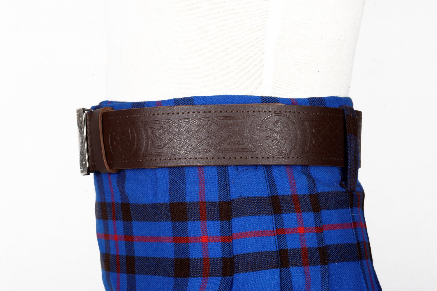 Traditional Scottish Leather Brown Kilt Belt -Rampant Loin Celtic ...