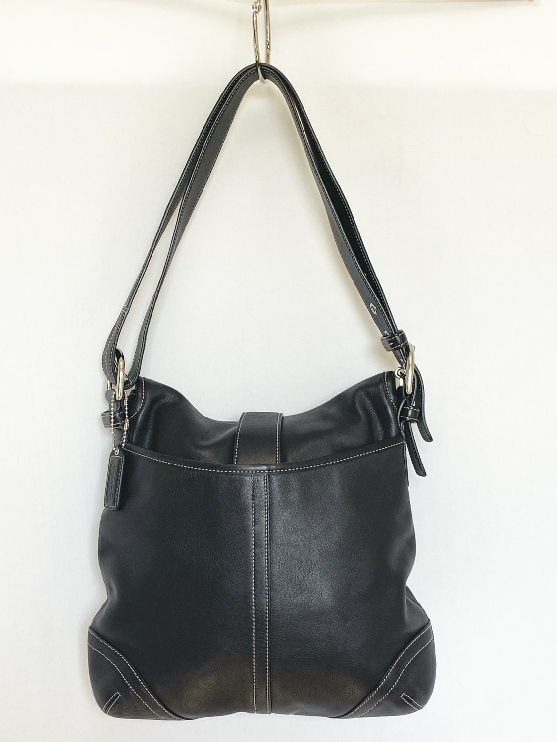 Coach Black Leather Snap Front Shoulder Bag Adjustable Strap - Like New