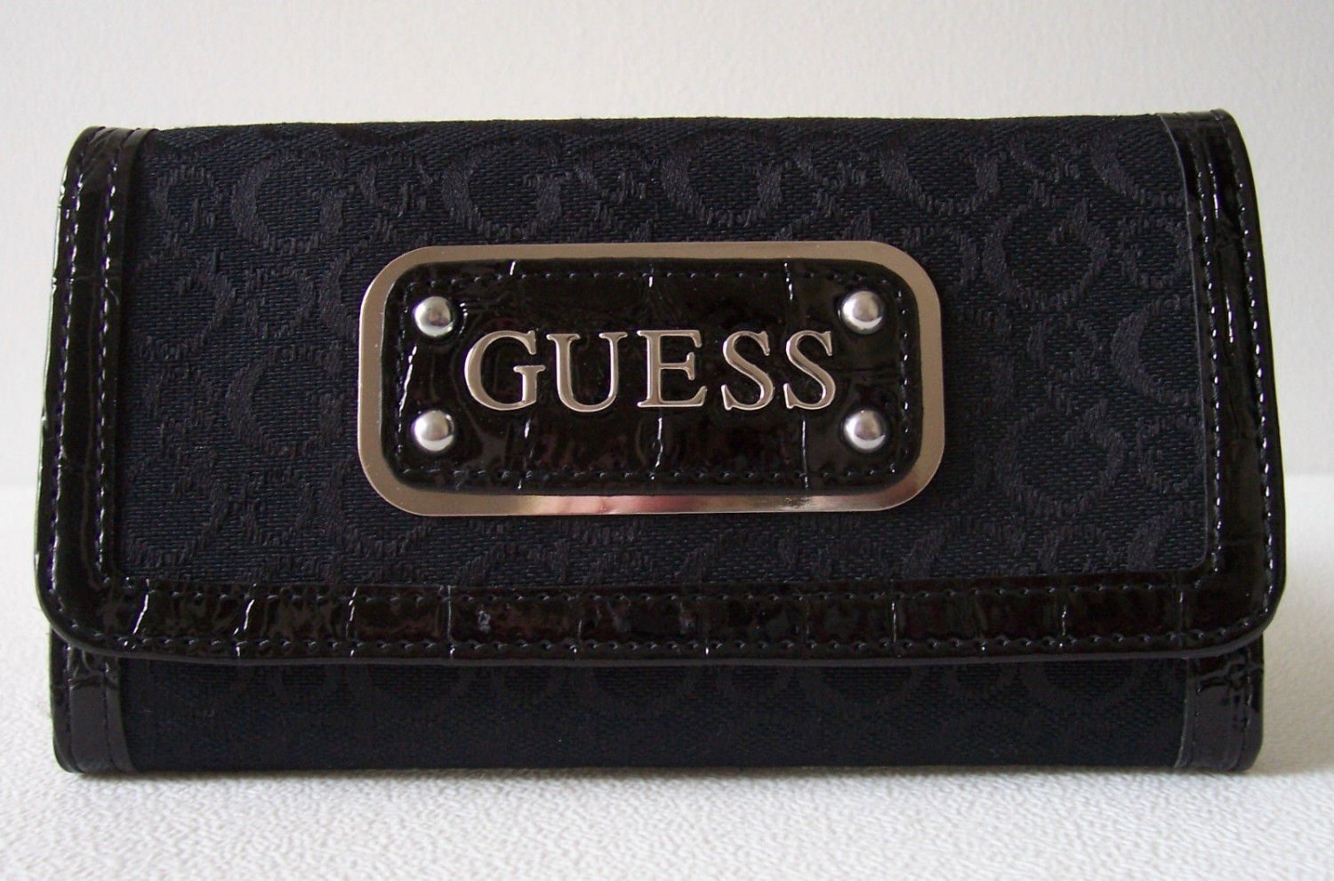 Guess Network SLG Slim Clutch Wallet Purse 3.5
