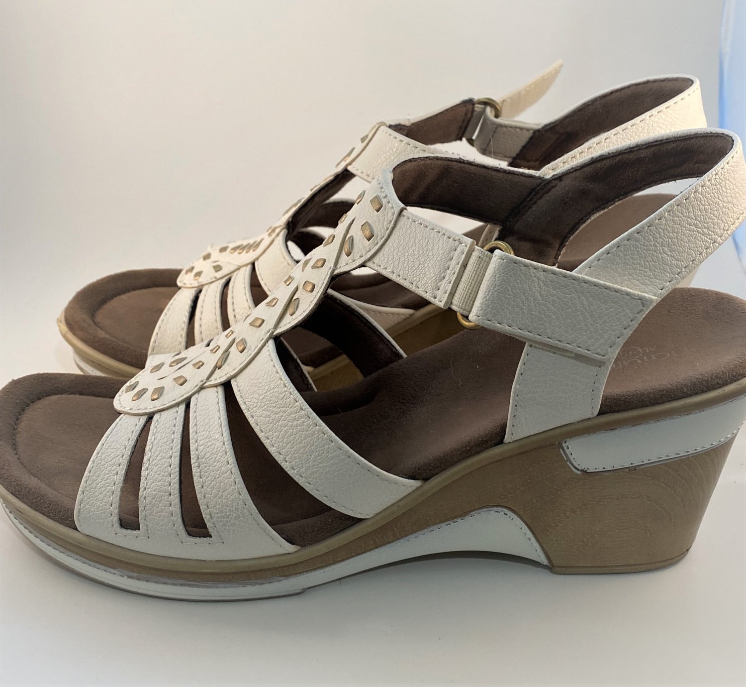 ladies white velcro sandals