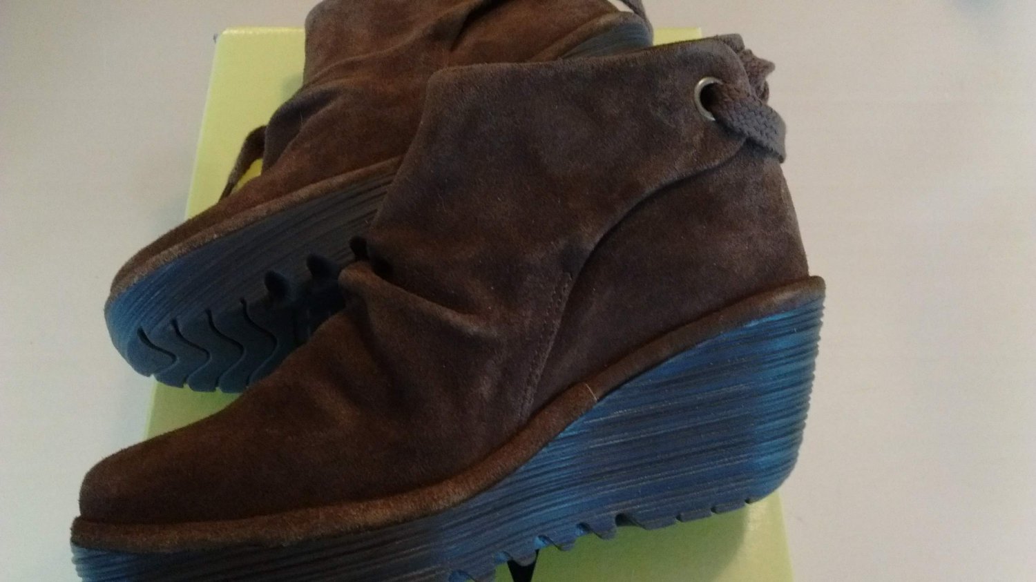 FLY London Women's Oil Suede Ankle Shoes, Camel YEB1788FLY Size 37 EU, 6.5 US