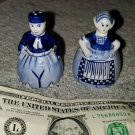 Salt & Pepper Delfts Blue Holland Couple Wide Folk Costumes Hand Painted  OB3A38