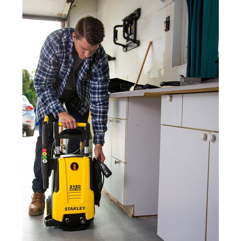 Stanley 2150 psi 1.4 GPM Electric Pressure Washer with Included Soap