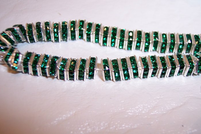 SILVER/ EMERALD Rhinestone Squaredelles 6mm q.10