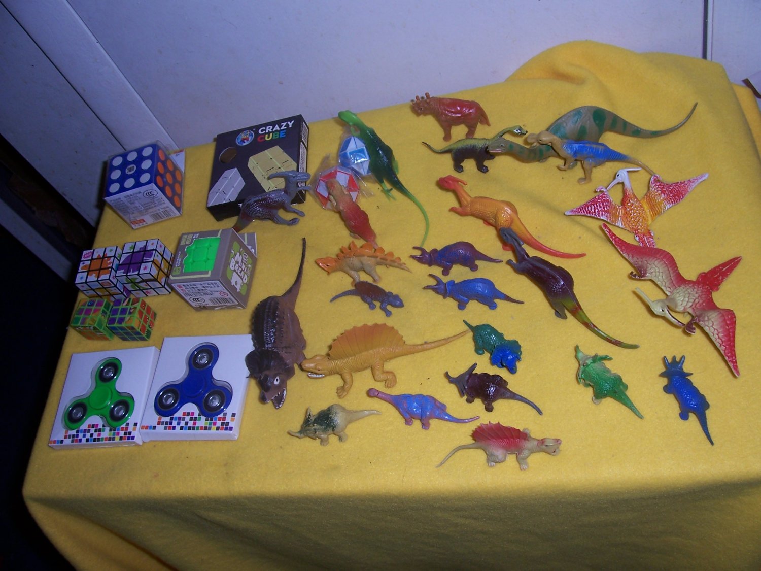 galt toys dinosaurs 4 puzzles in a box