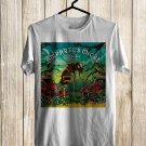 SIZE L UMPHREY MCGEE PLAN BEE SPRING 2021 LOGO FRONT SIDE WHITE TSHIRT ADULT
