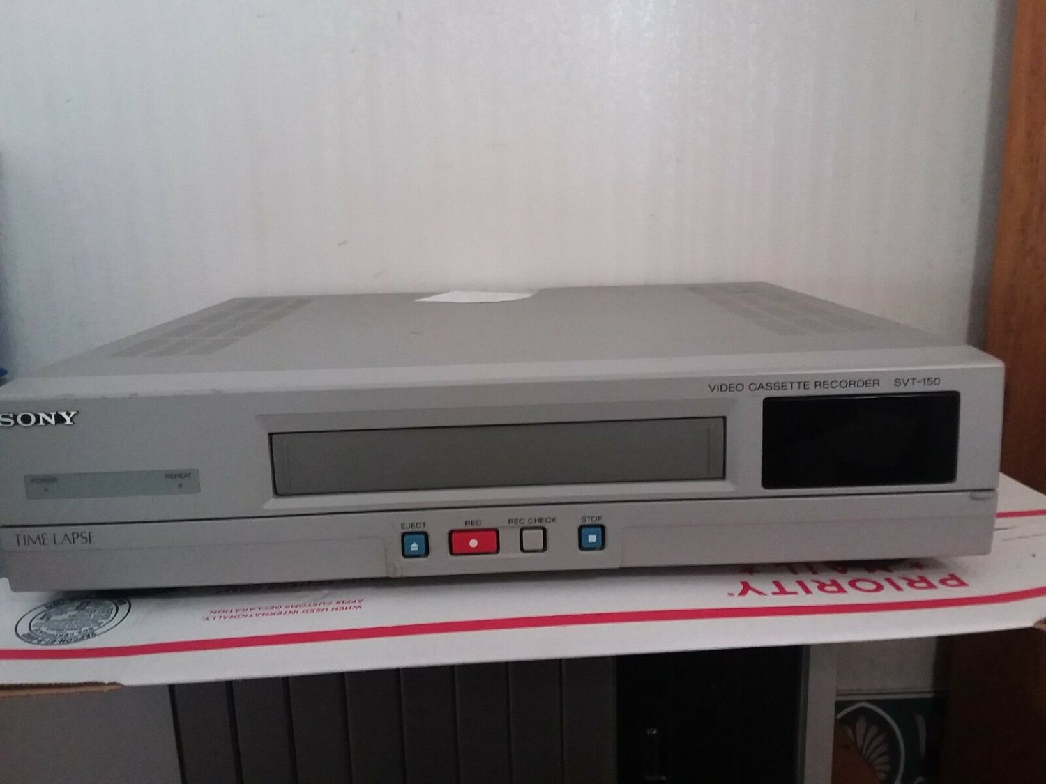 Vintage Sony SVT-150 Security Time Lapse VHS VCR Video Cassette Recorder System