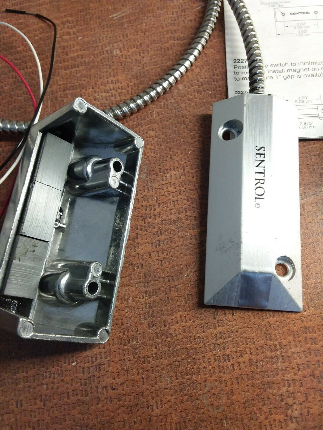 Sentrol 2507AL & 2200 Surface Mount Door Contact z3