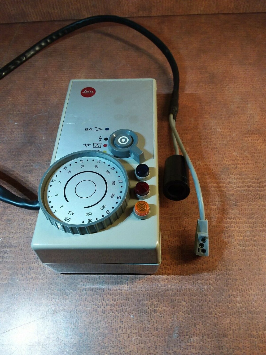 LEITZ WETZLAR Camera  Controller 093-033.011 + (St) d6