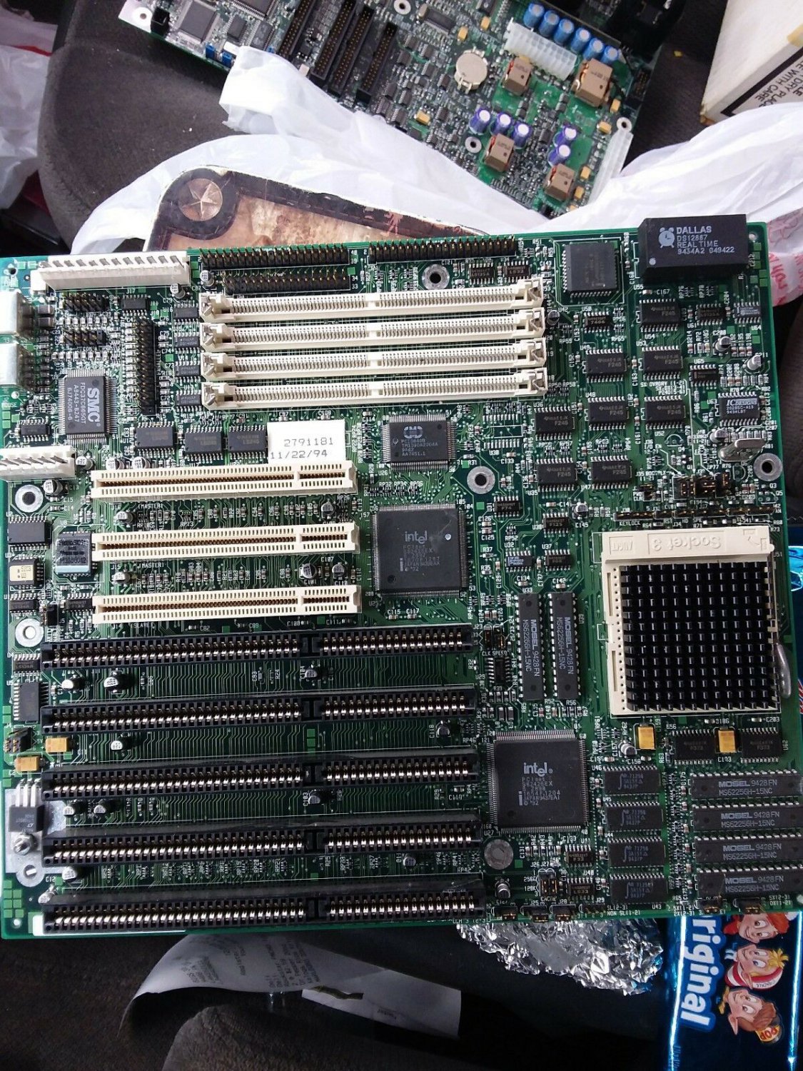 Vintage intel Computer Board s82425ex, s82426ex  es442, 94314886nb circa 1994 j2