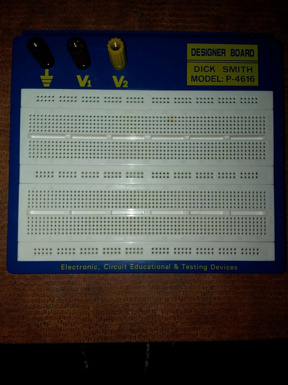 Dick Smith P-4616 Test Point Electronic Design Solderless Circuit Bread Board