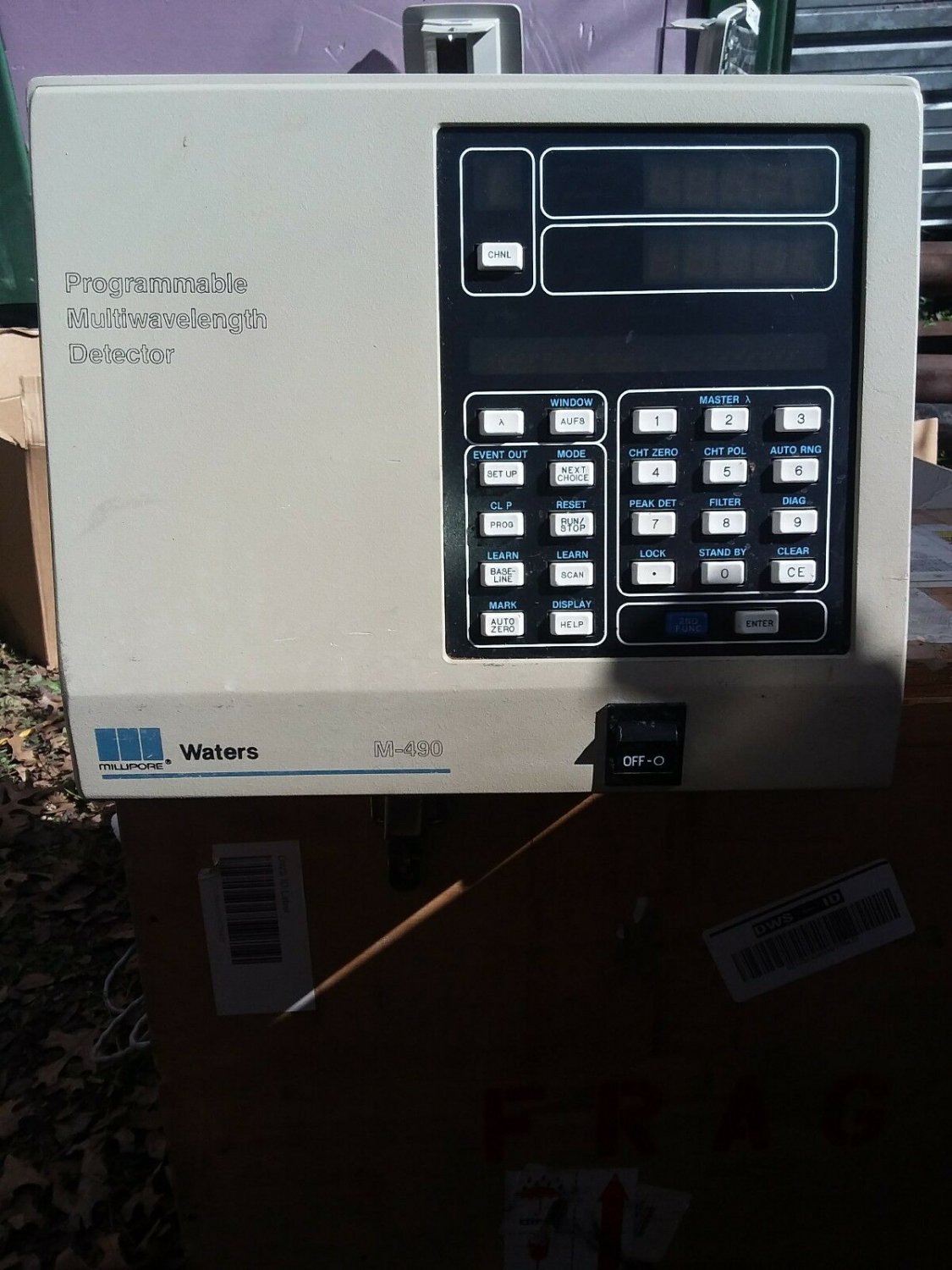 WATERS MILLIPORE 490E PROGRAMMABLE MULTI-WAVE LENGTH DETECTOR  UV VISABLE. Cnx