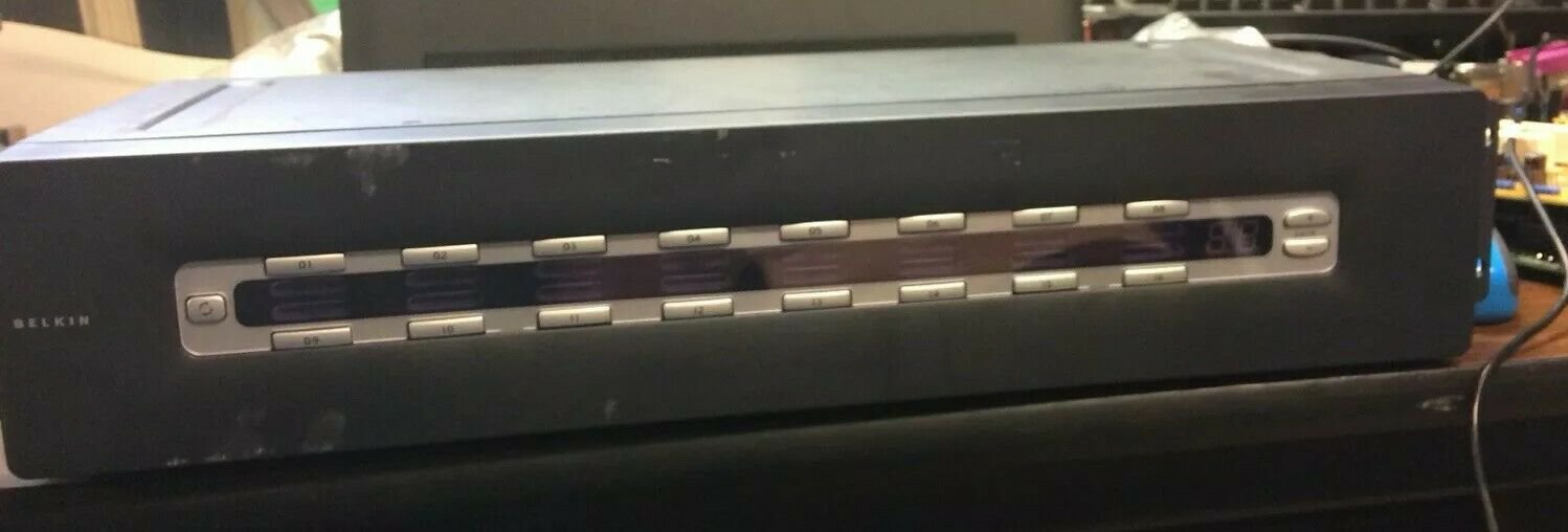 Belkin OmniView PRO2 KVM switch - 16 ports rack-mountable