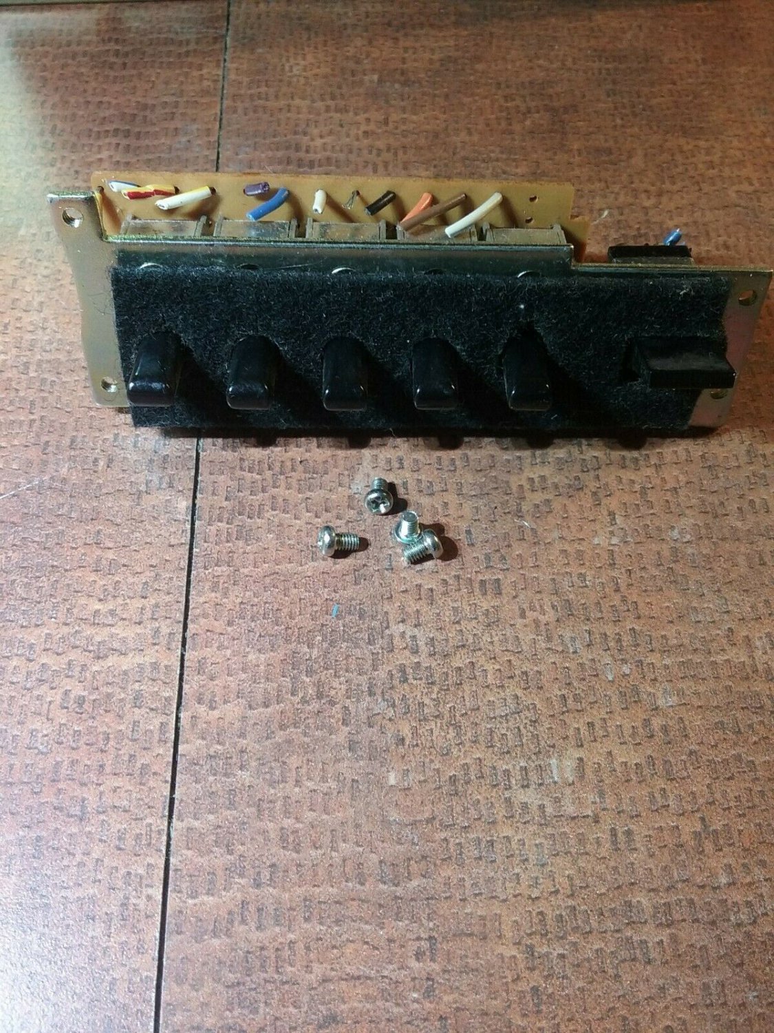 FT-301 Switch Assembly  PB-1450 w/ screws Carrier Pulled from a working unit b7