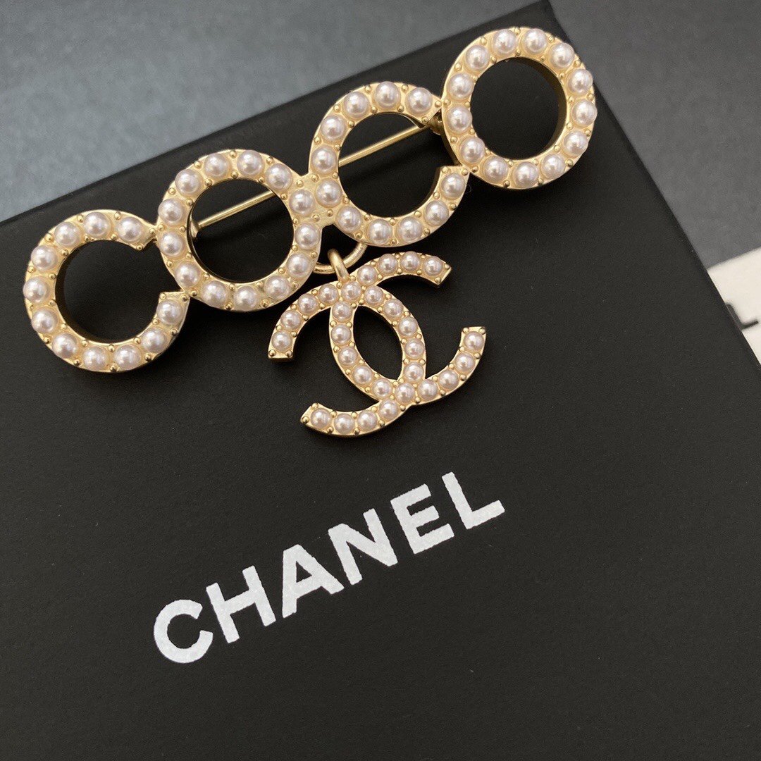 Coco Pins Brooch Pearls