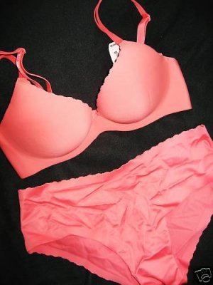 NWT VICTORIA SECRET EMBRACE BRA PANTY LOT 32B PUSH UP