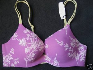 NEW VICTORIA SECRET EMBRACE PUSH UP PADDED BRA 32B