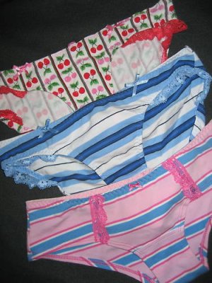 NEW VICTORIA SECRET SEXY RUFFLE LACE RIBBON PANTIES