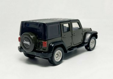Jeep Wrangler 80 Tomica Takara Die-cast Model Scale 1:65 Toy For CHRISTMAS GIFT