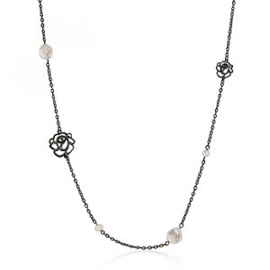 Freshwater Pearl Rose Black Fashion Necklace