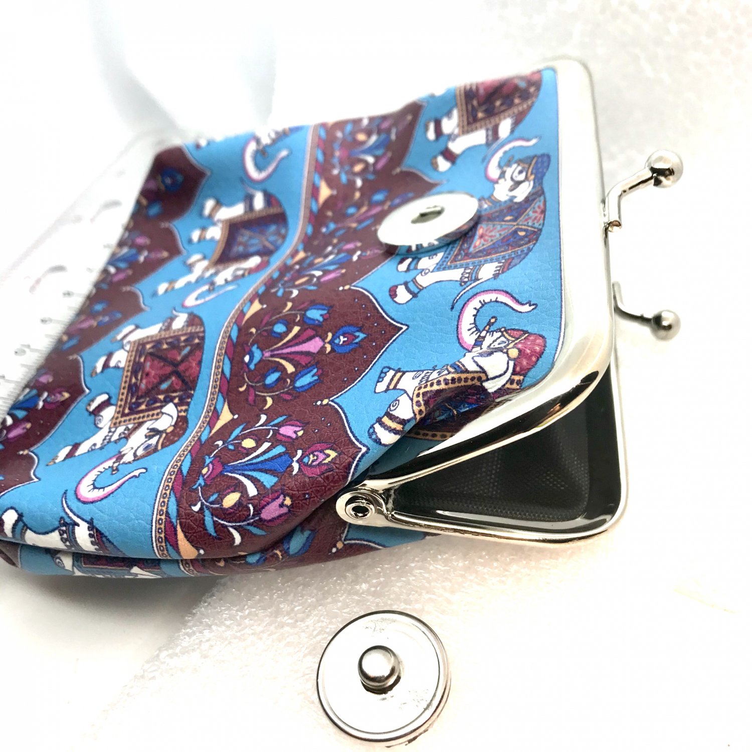 Coin purse with handmade 20mm snap