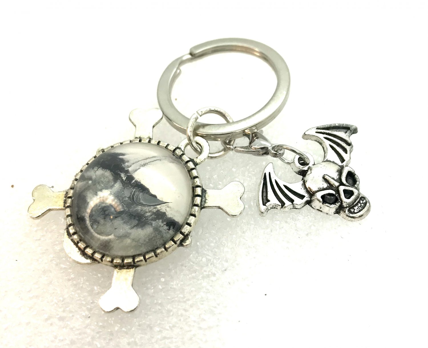 Handmade dome keychain Skull charm