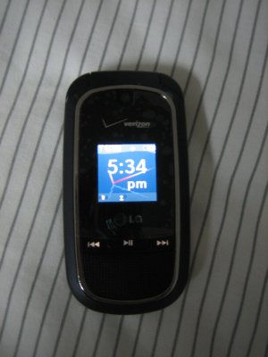 Like New LG VX8360 Clamshell Verizon Phone