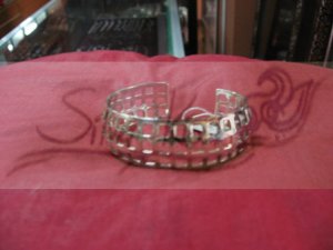B035 All square carve bracelet